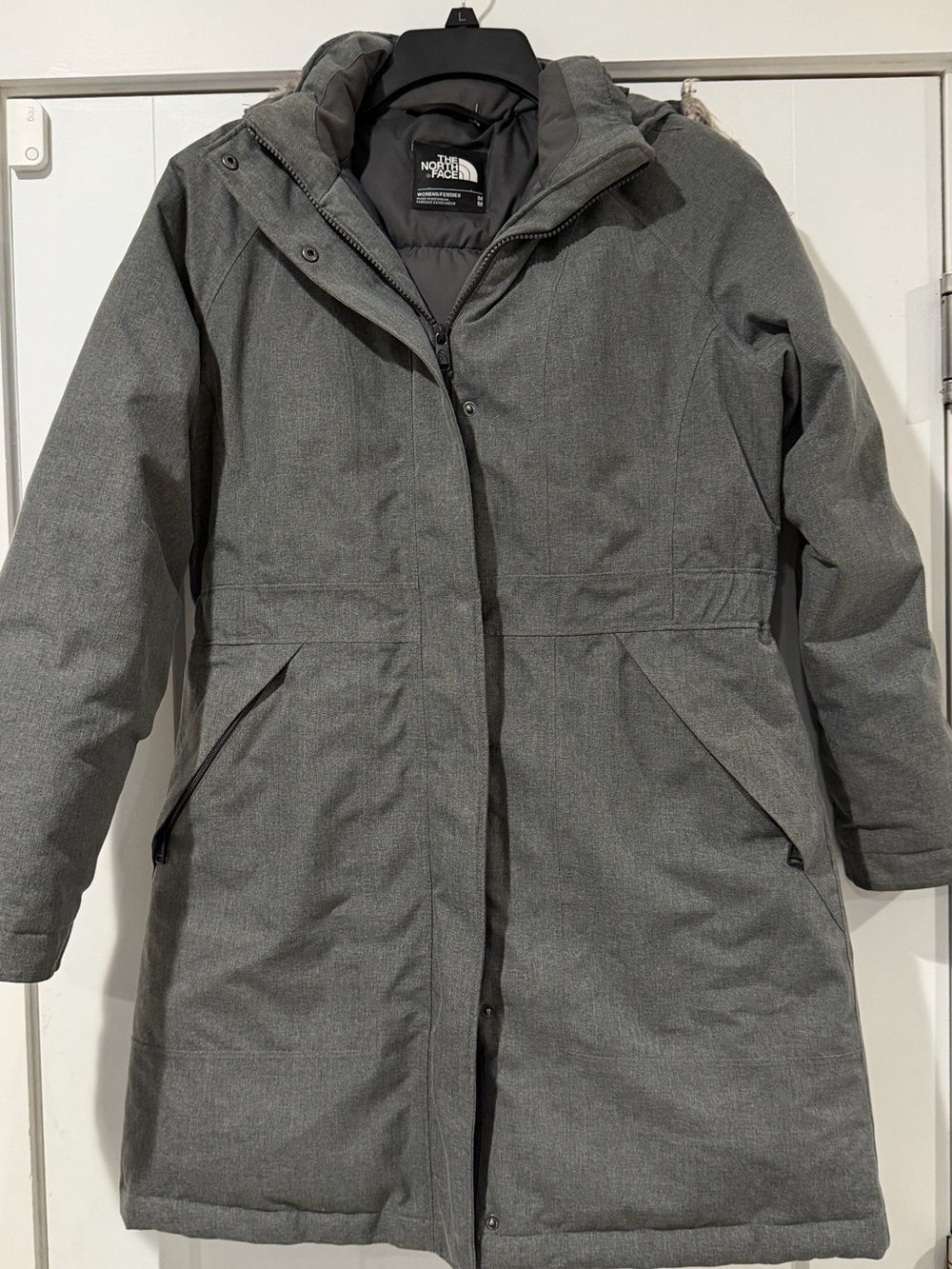 The North Face Women's Charcoal Gray Insulated Parka size m